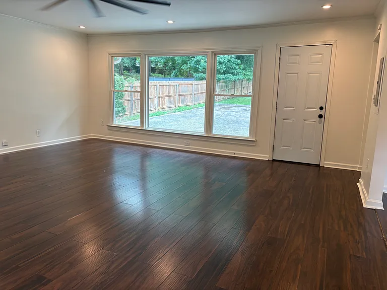 1236 Shore Dr SW — Photo 9