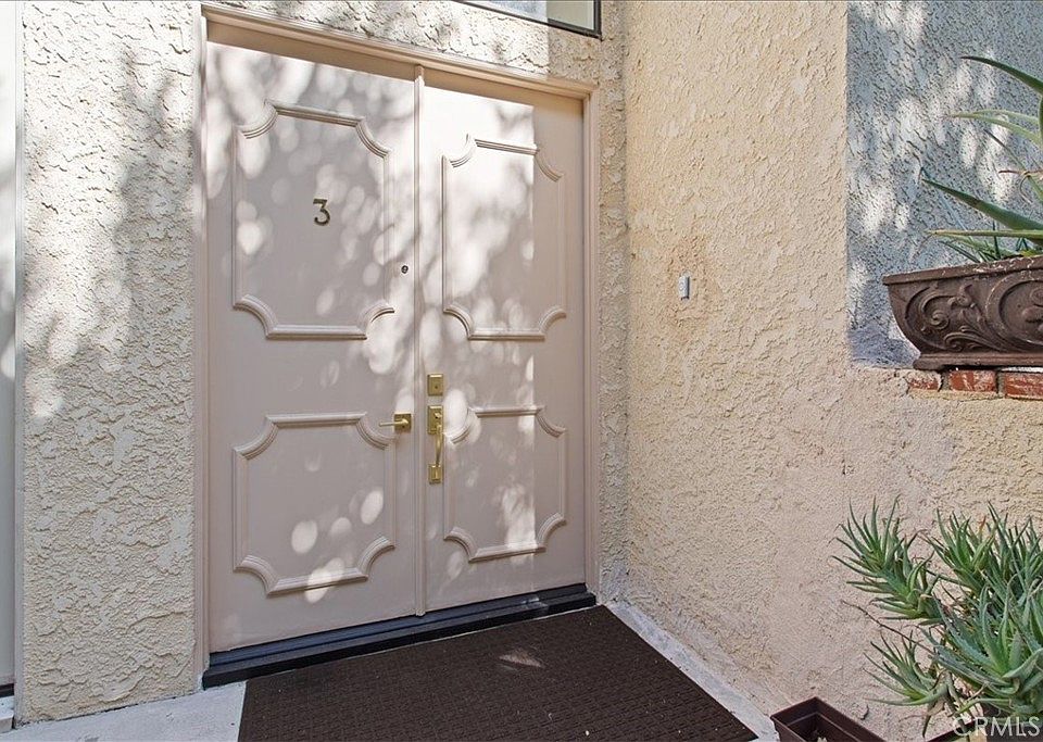 1st image of 5727 Etiwanda Ave Unit 3