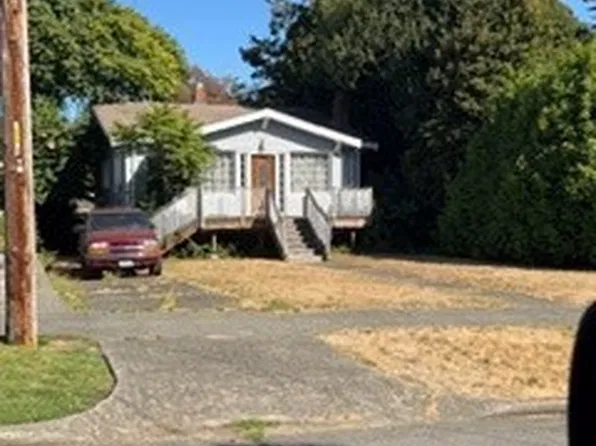 7022 Dibble Avenue NW, Seattle, WA 98117