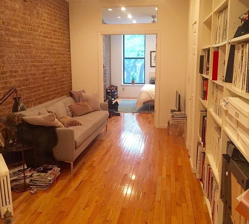 1st image of 323 E 10th St APT 4