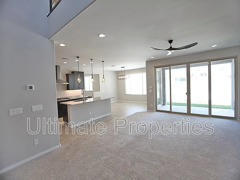 8920 W Marshall Ave — Photo 10