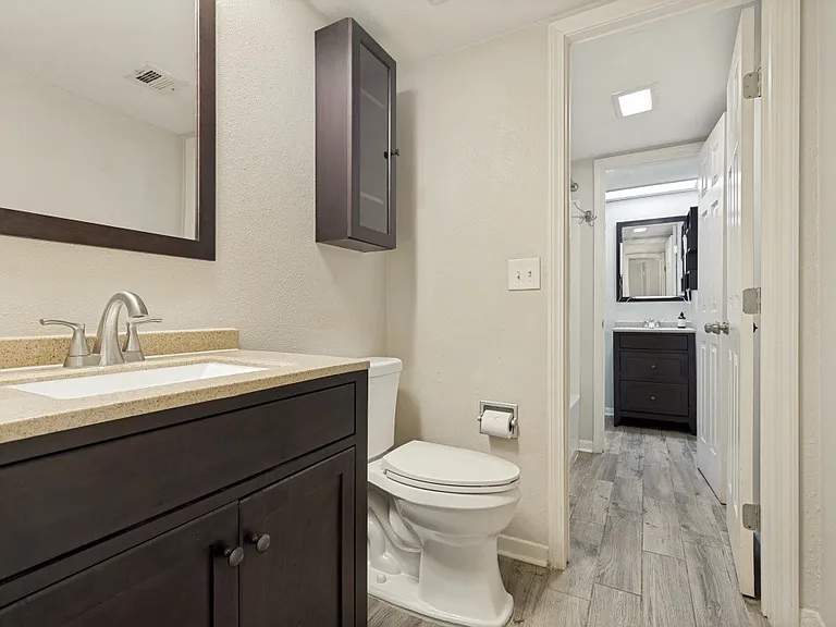 2623 Foliage Green Dr — Photo 11