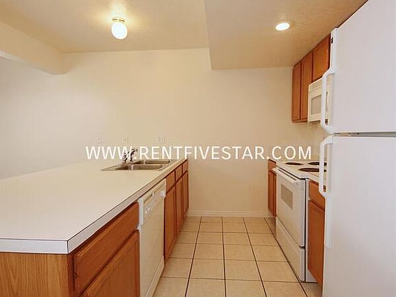 5th image of 445 McKinley Ave APT 12