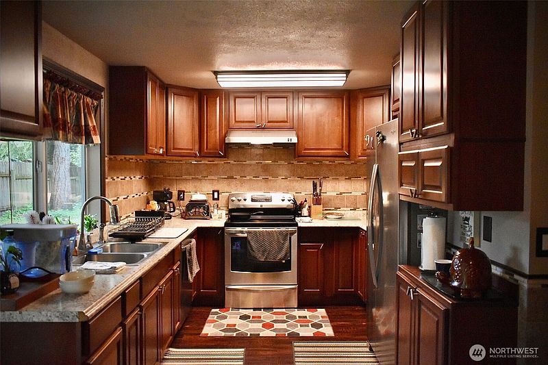 5th image of 4908 34TH Court SE
