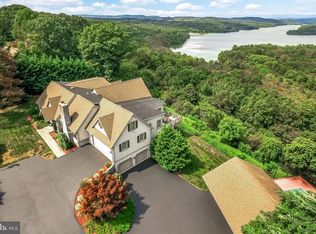 535 Brownsville Rd, Sinking Spring, PA 19608