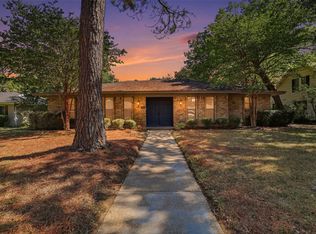 2115 Meadowlake Ct, Arlington, TX 76013