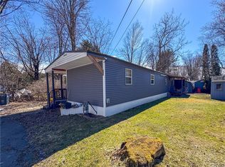 136 Concord Dr, Utica, NY