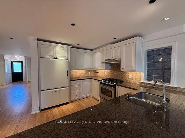 213 Cranbrooke Ave — Photo 7