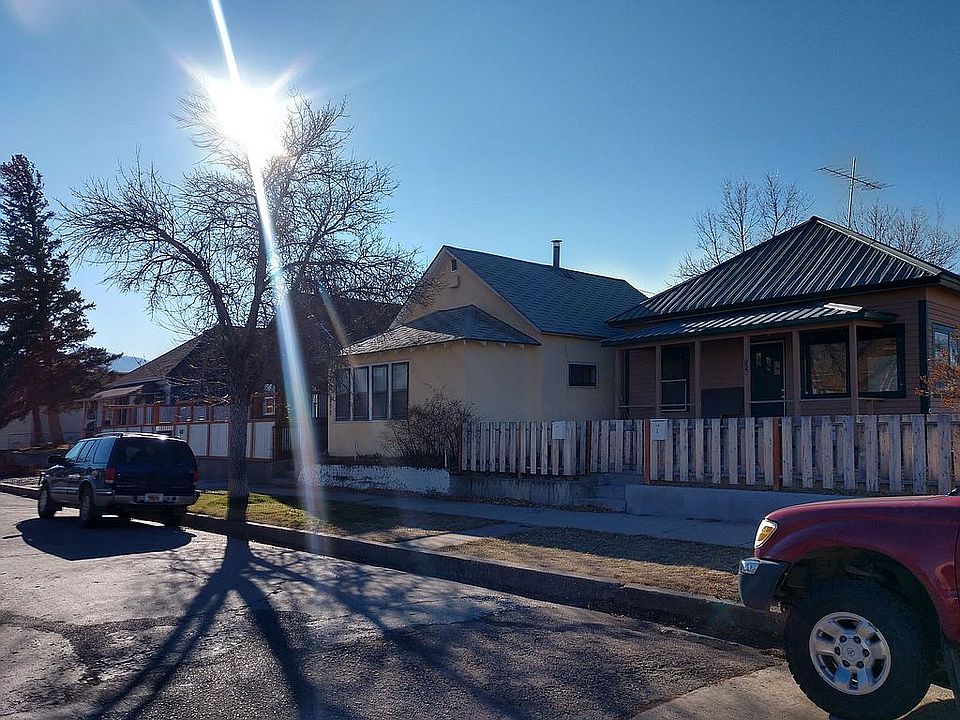 1st image of 118 S G St