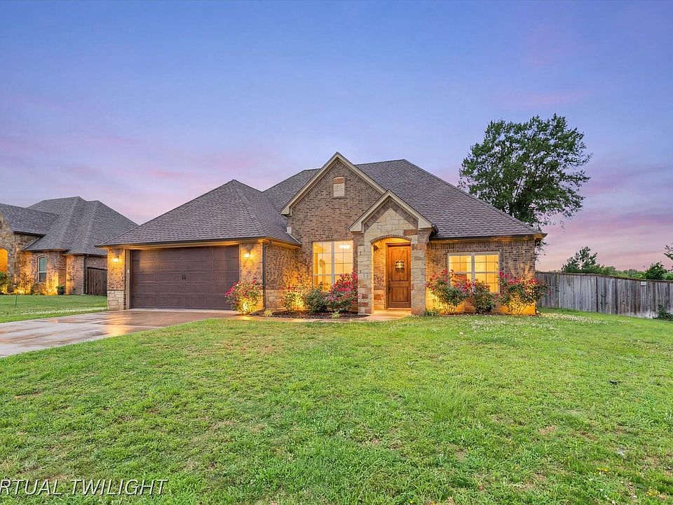 1st image of 230 Saddle Brook Cir