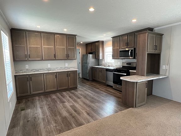 2nd image of 8634 Laverne St #634