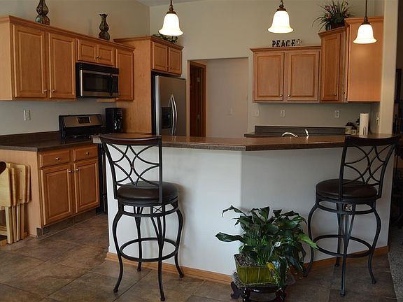 5th image of 2949 Blue Oats Dr