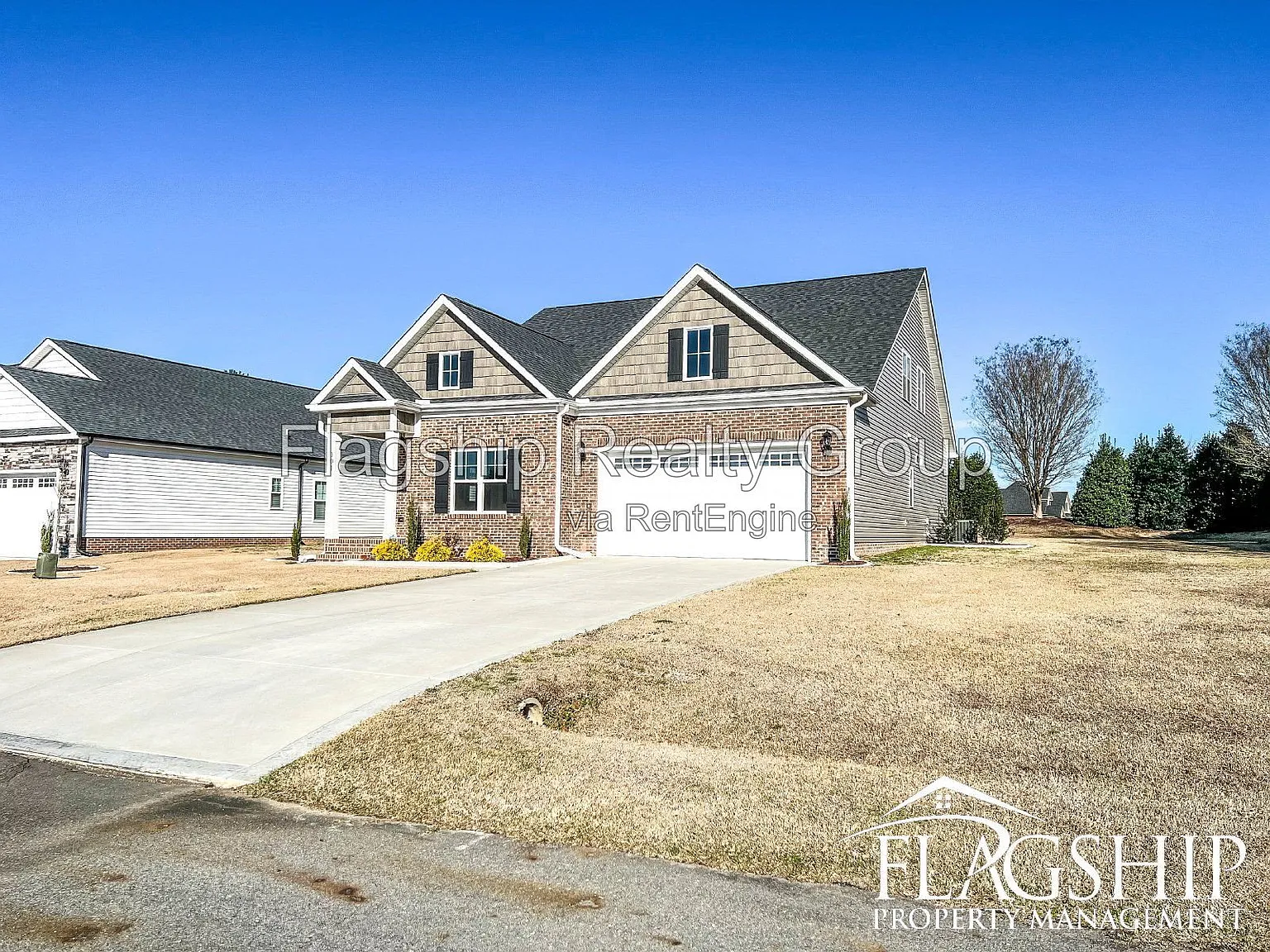 3 bed, 2.5 bath, 2483 sqft, $2,100 — Photo 3