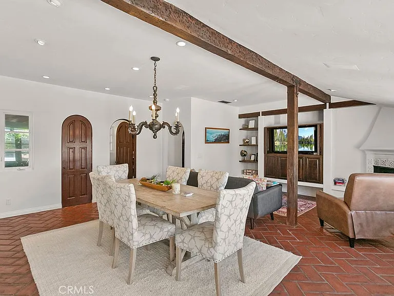 52 Emerald Bay — Photo 11