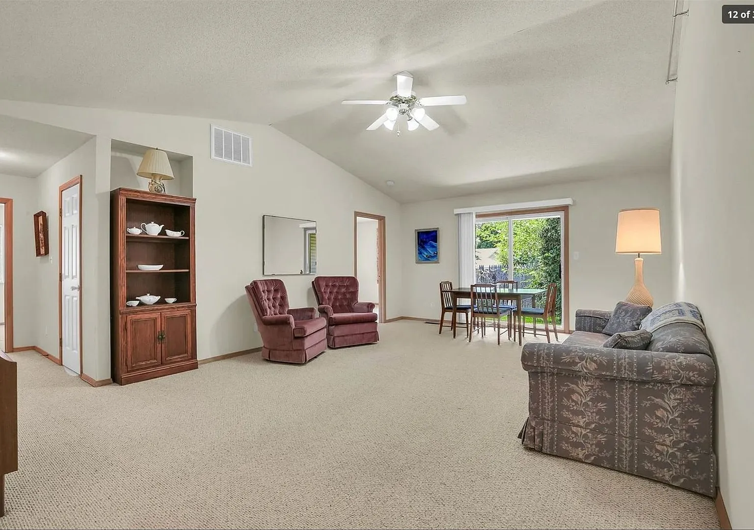 Charming 3BR House in Urbana - Showing starts Sept 5 — Photo 3