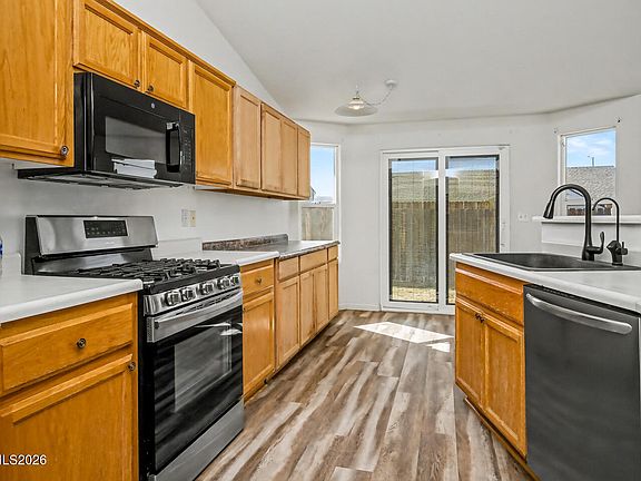 4th image of 133 Prairie Ln