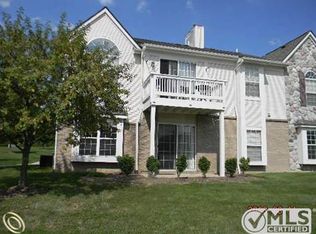 228 Brookwood Dr UNIT 2, South Lyon, MI 48178