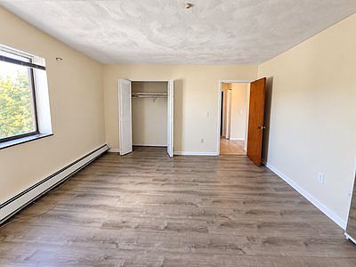 5th image of 185 Adams St #40