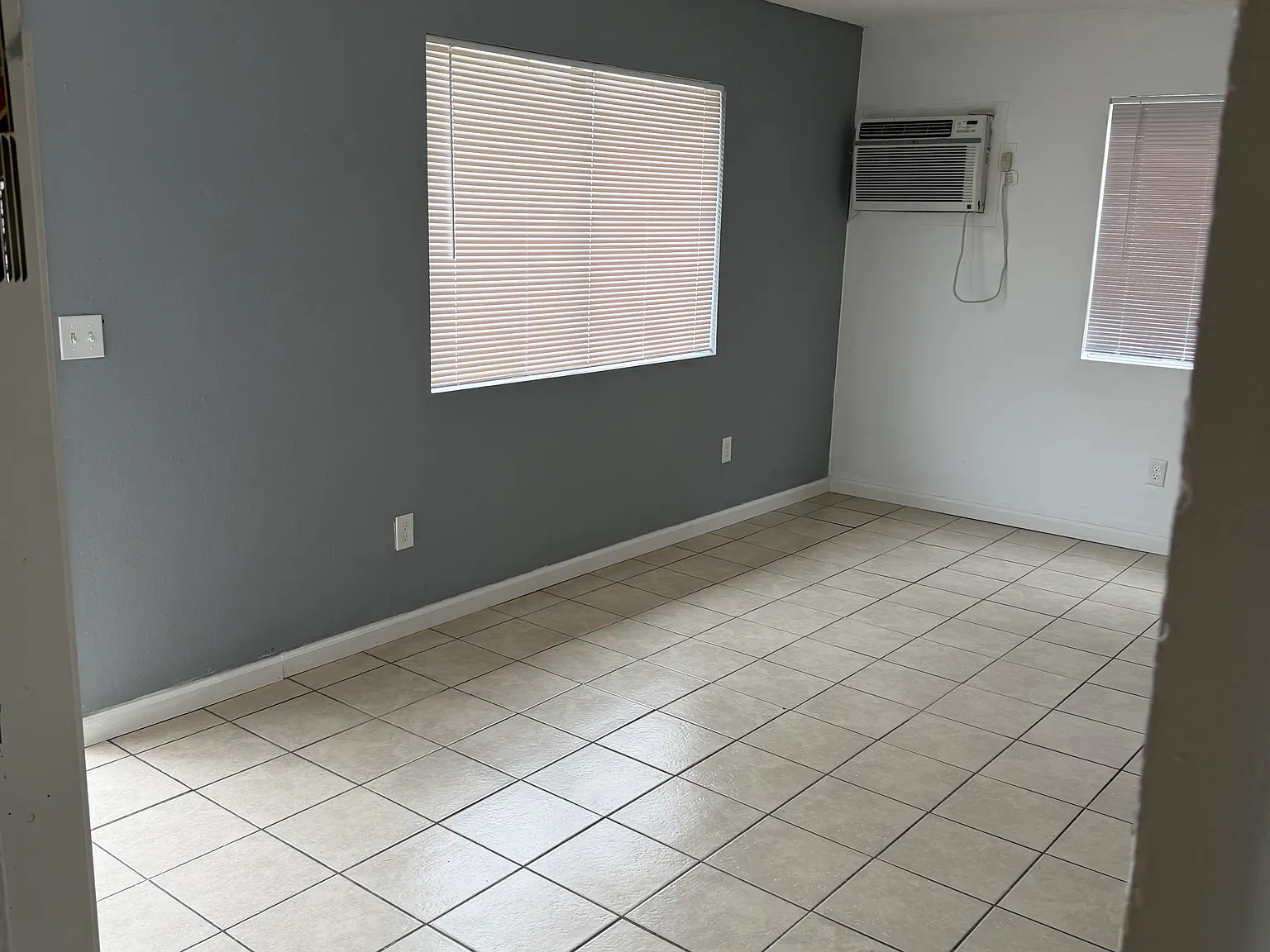 2 bed, 700 sqft, $1,950 — Photo 3