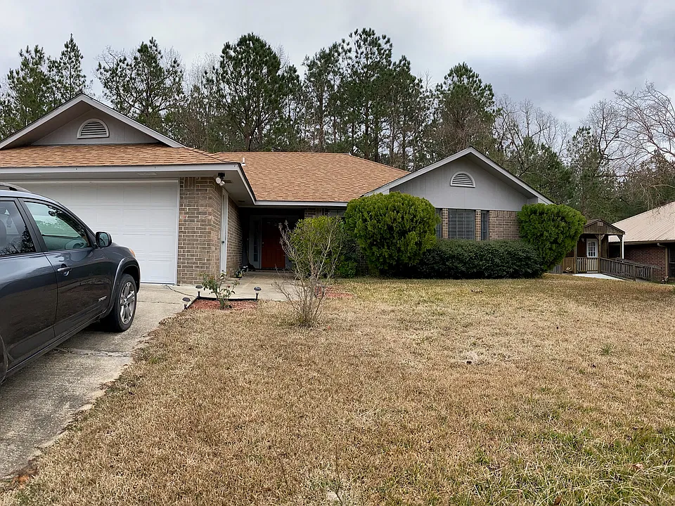 1224 Port Arthur Ter