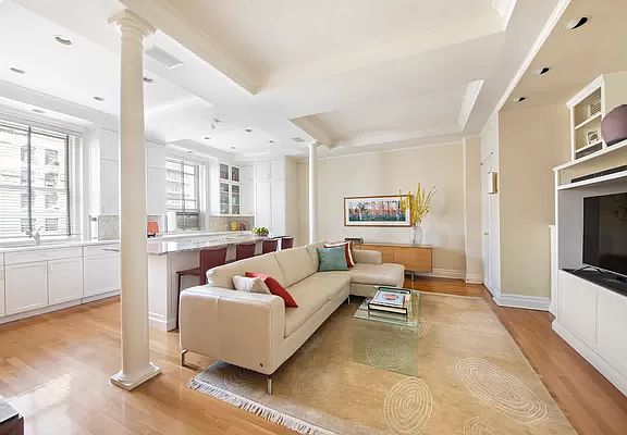 4th image of 205 W 89th St #9FE