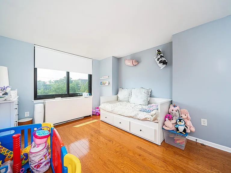 700 Grove St #4N — Photo 6