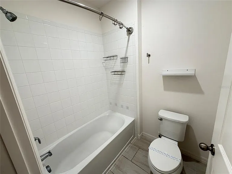 4209 Deleon St — Photo 34