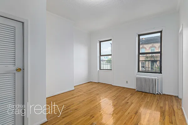 Rented by D'Andrea Craig Realty | media 4