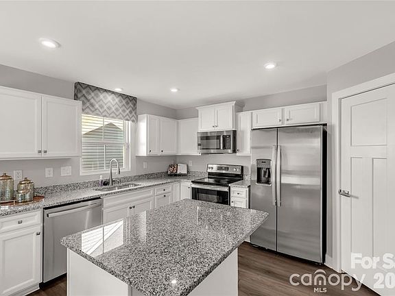 2nd image of 139 Commerce Blvd