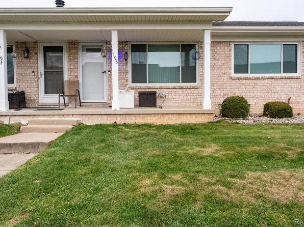 1193 Normandy Terrace Dr, Flint, MI 48532