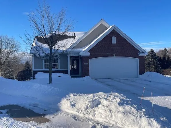 4754 Charleston Ct, Holland, MI 49423