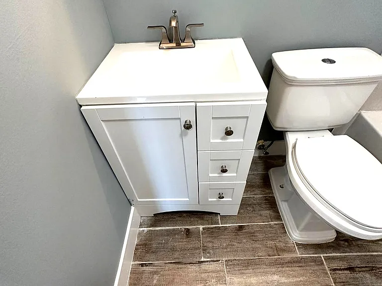 109 S Main St — Photo 9
