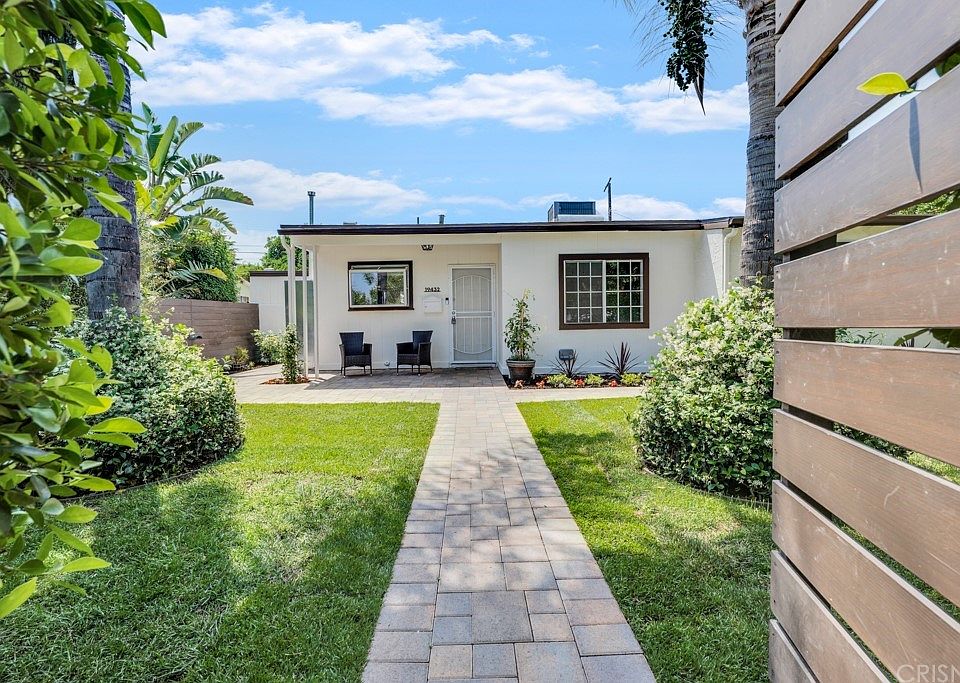 19432 Hartland St, Reseda, CA 91335 Zillow
