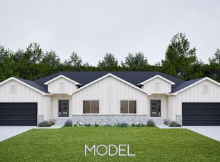 21218 Camden Ave, Elkhorn, NE 68022