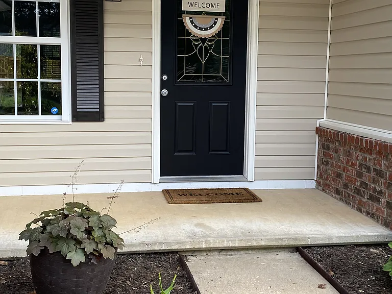 350 Plum Hollow Blvd — Photo 4