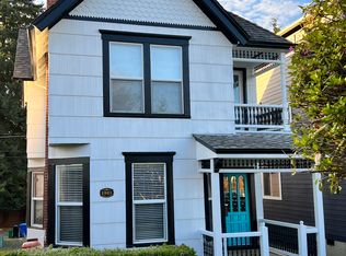 1921 44th Ave SW, Seattle, WA 98116