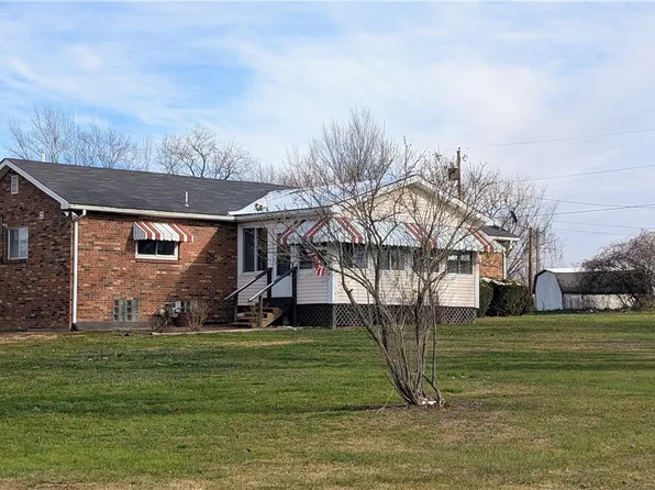 110 Jessica Ln, Follansbee, WV 26037