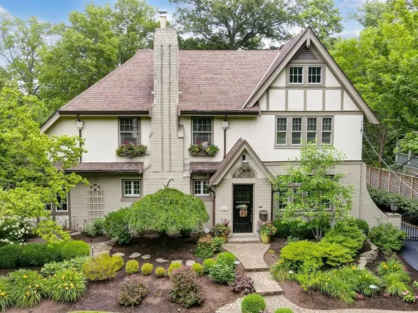 148 Burns Ave, Cincinnati, OH 45215