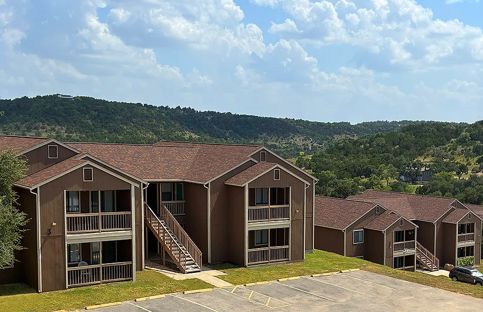 Village Oaks Apartments