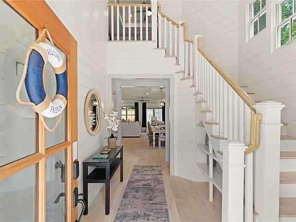 5th image of 1017 Ocean View Ave