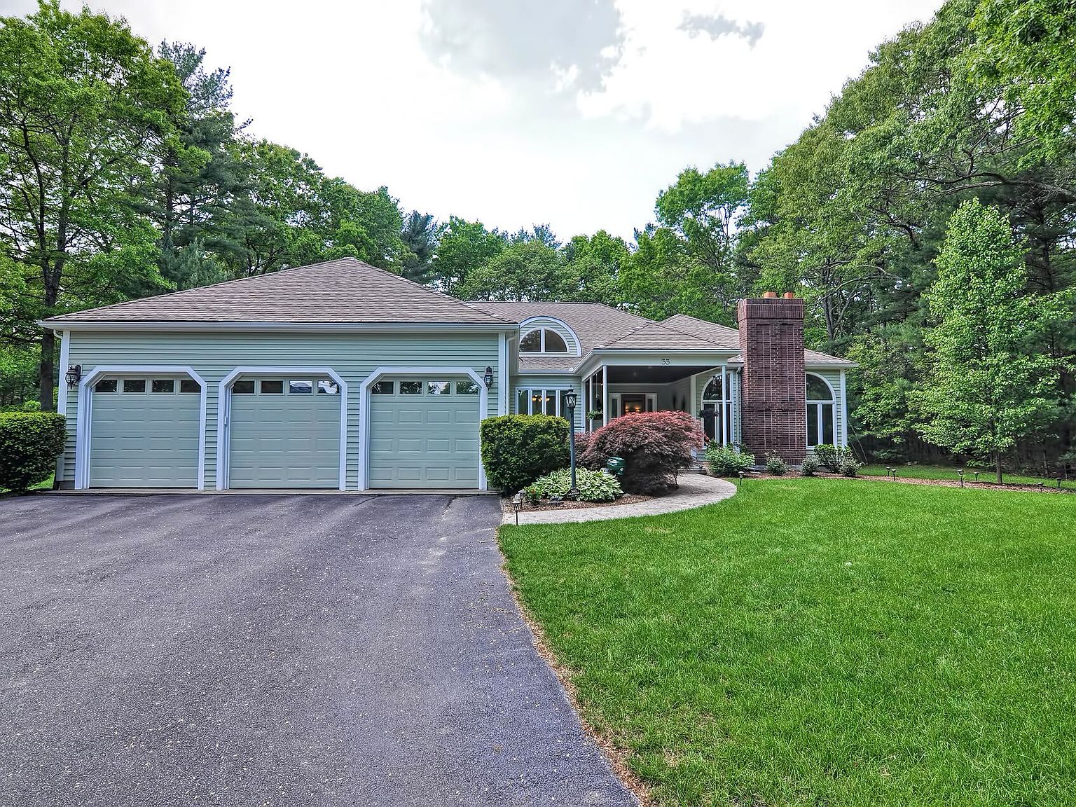 33 Hewitt Dr, Raynham, MA 02767 Zillow