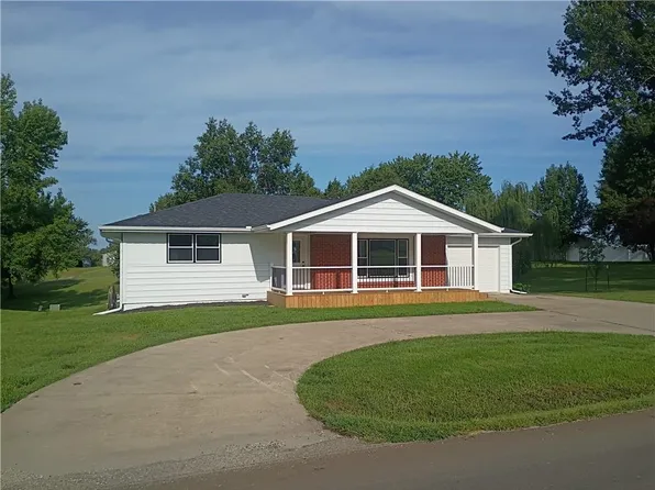 1013 N Alanthus Ave, Stanberry, MO 64489