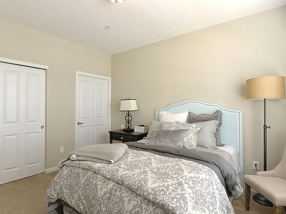 3rd image of 4134 Ravenna Loop
