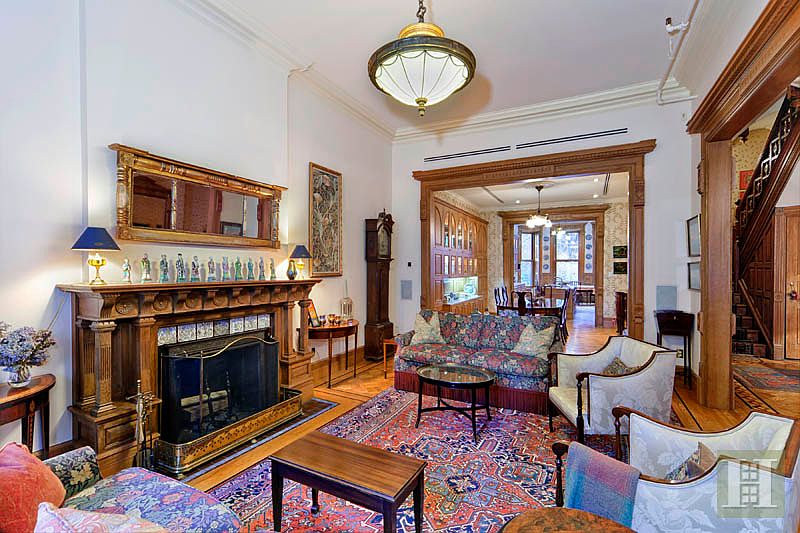 1st image of 9 W 82nd St