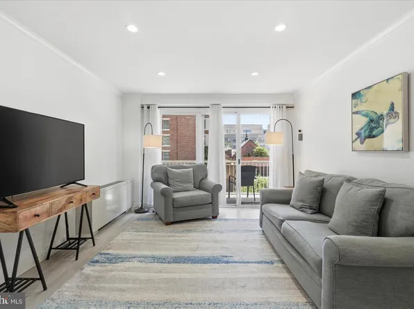 730 24th St NW APT 309, Washington, DC 20037