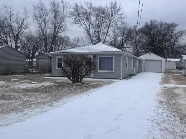 118 Arney Dr, Walkerton, IN 46574
