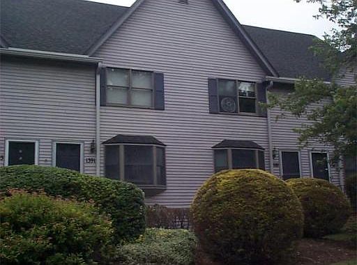 3rd image of 1389 Plymouth St