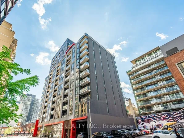 435 Richmond St W #404, Toronto, ON M5V 0N3