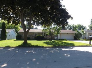 540 Cornelius Dr, Green Bay, WI 54311