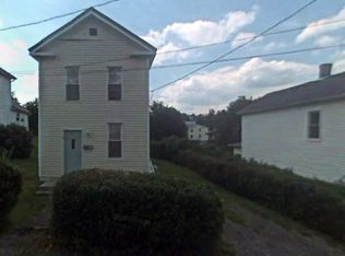 31 Hill St, Frostburg, MD 21532